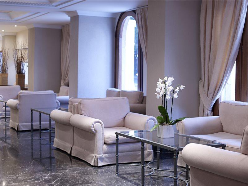 Mitsis Petit Palais Hotel 4*