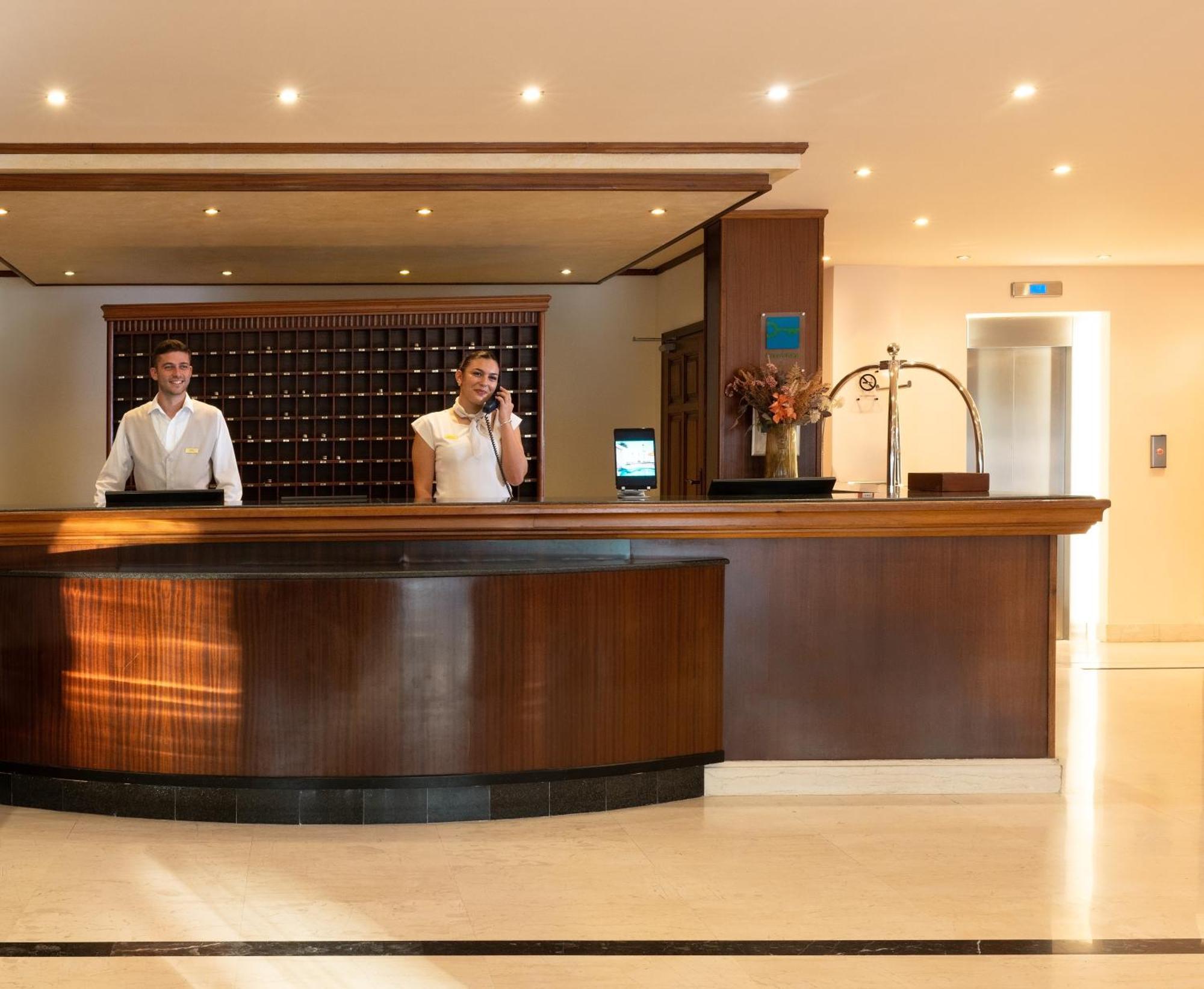 Hotel Mitsis Petit Palais