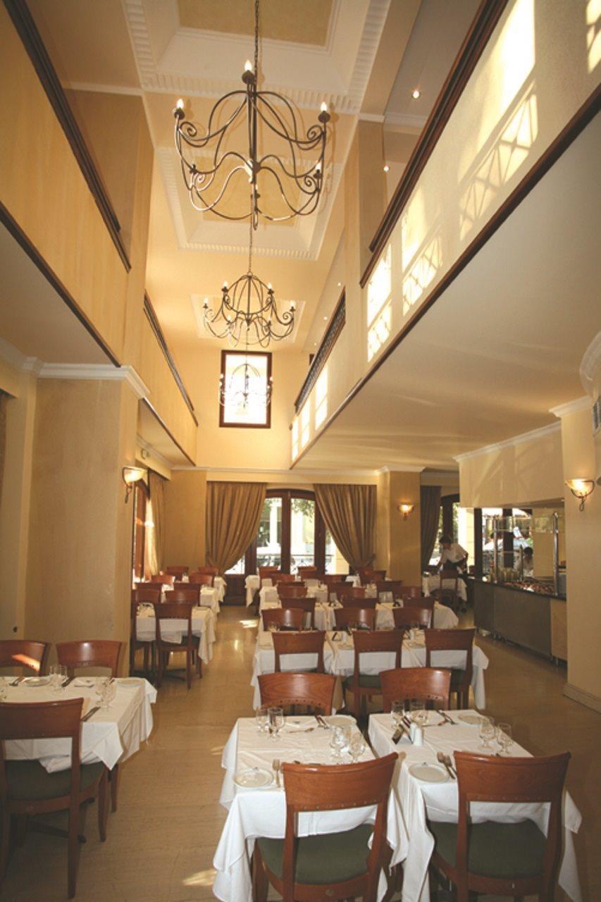 Mitsis Petit Palais Hotel